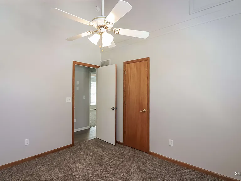 1507 Copeland Ln — Photo 11