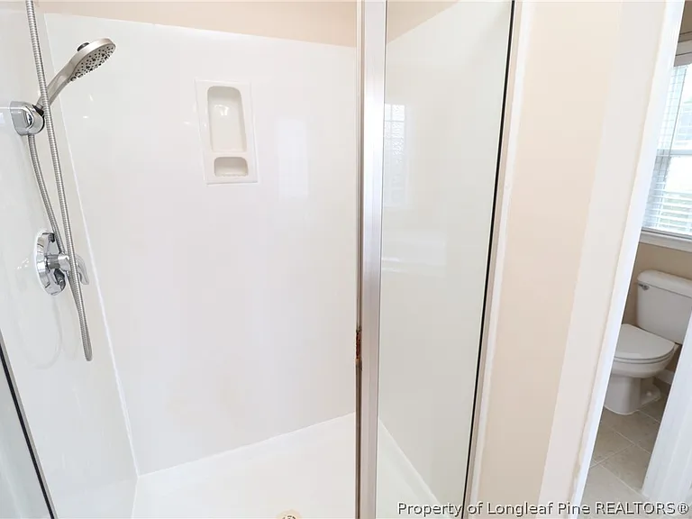 1015 Katie Ln — Photo 37