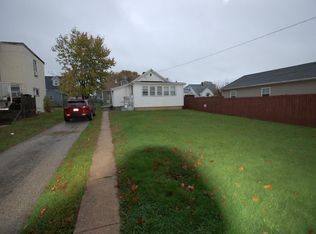 1223 Chestnut St, Trainer, PA 19061