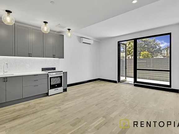 5th image of 535 Franklin Ave #5M