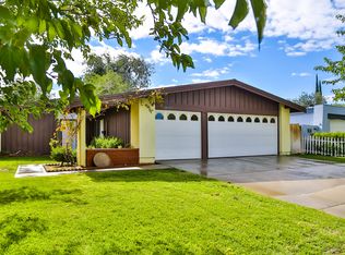 39080 Foxholm Dr, Palmdale, CA 93551