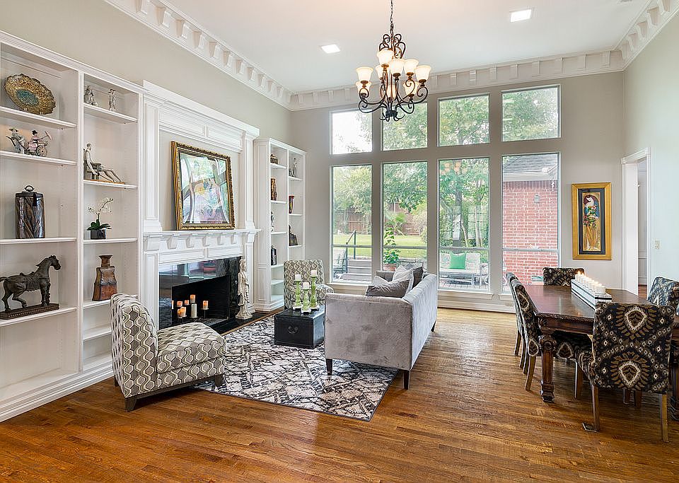 1st image of 2219 Creekside Cir S