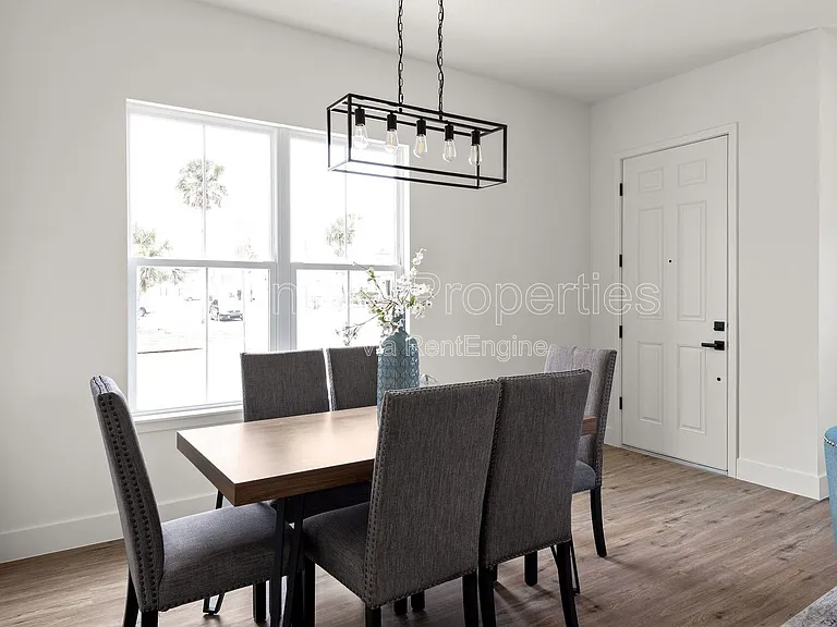 526 S Grandview Ave — Photo 7