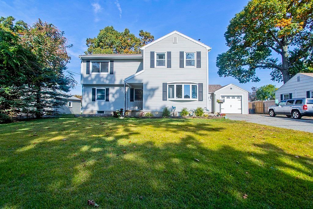 126 Mountainview St, Chicopee, MA 01020 Zillow