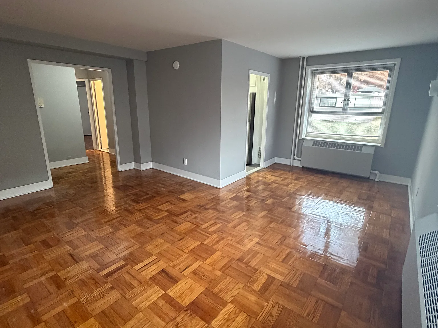 65th Cres, Fresh Meadows — Photo 4