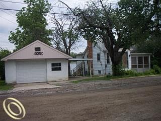 2nd image of 10250 Mary Lee Ave