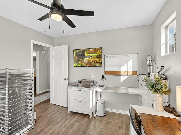 118 W Dragon Tree Ave — Photo 41