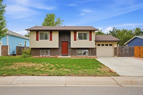 334 Wooster Ave Photo 1