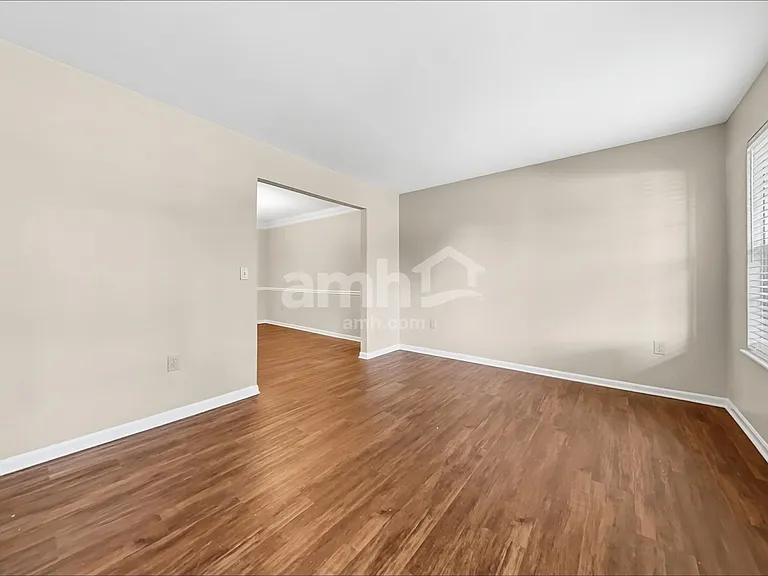 2626 Sterling Trce — Photo 8