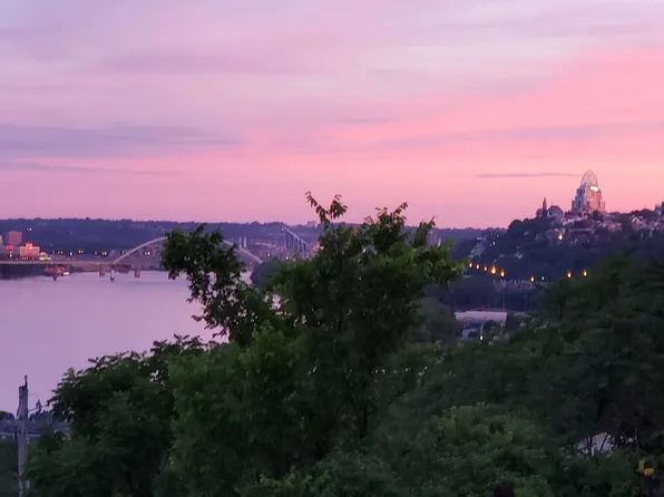 2110 Columbia Pkwy #A, Cincinnati, OH 45202