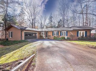 10750 E Lake Rd, Charlotte, NC 28215