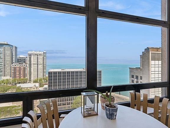 4th image of 680 N Lake Shore Dr APT 1625