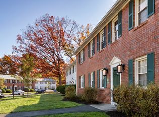 Avon Colonial Manor, Avon, CT 06001