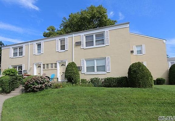 3rd image of 25107 71st Ave