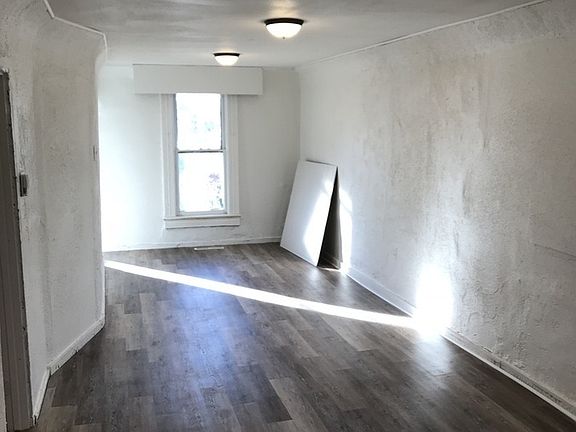 5th image of 4718 N Josephine St