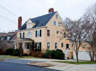 206 Windsor Rd, Newton, MA 02468