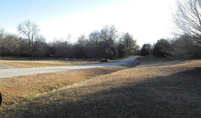 2nd image of 286 Bluebird Dr
