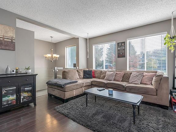 5th image of 3419 Juniper Cres