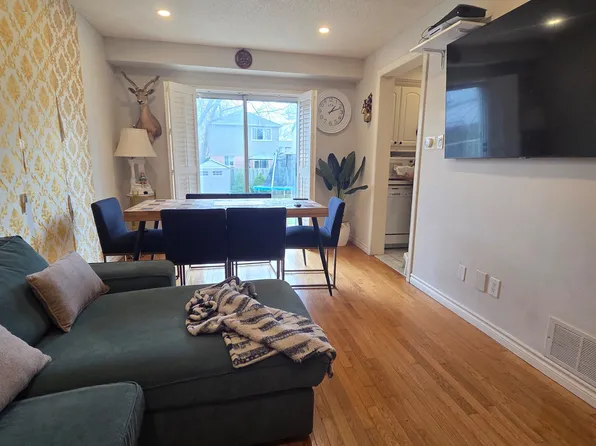 3082 Cantelon Cres, Mississauga, ON L5N 3J8