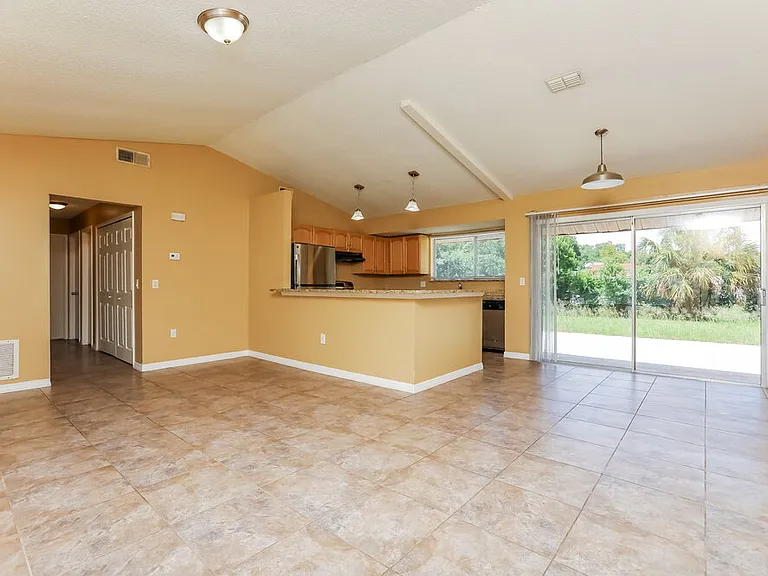 5343 Broken Pine Cir — Photo 3