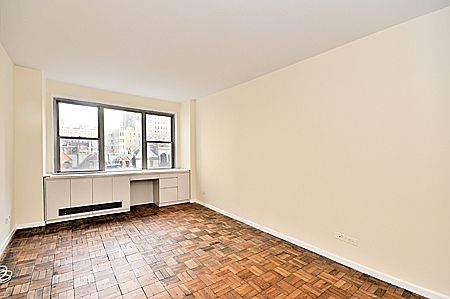 1st image of 15 W 72nd St APT 8H