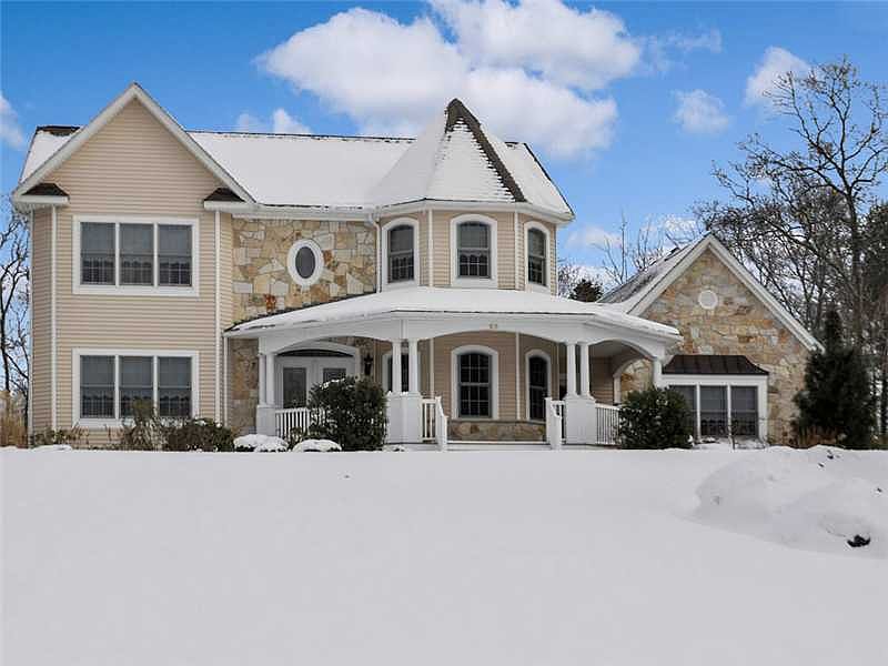 1st image of 65 Rollingwood Dr