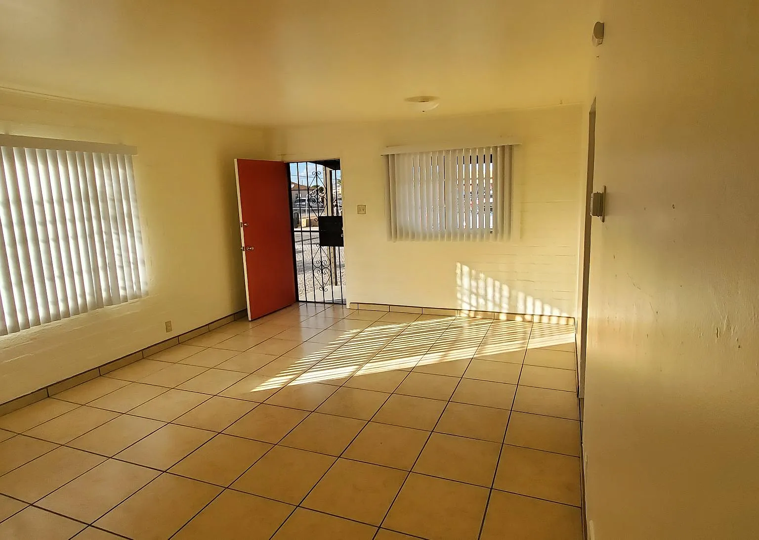 2254 East Monterey Vista #1 - 1 — Photo 2