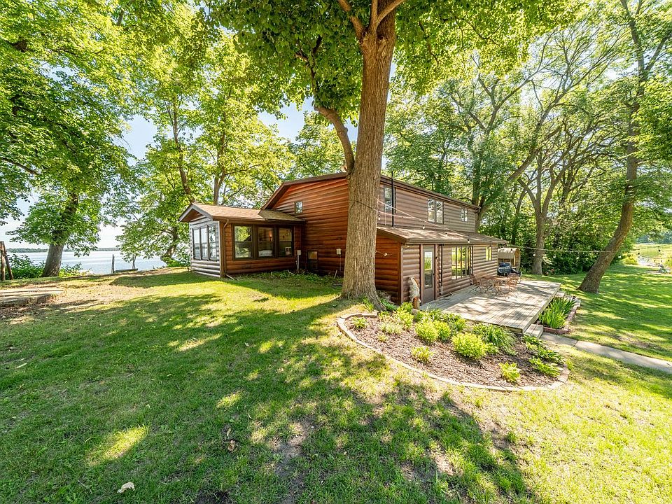 1st image of 41780 Kansas Point Ln