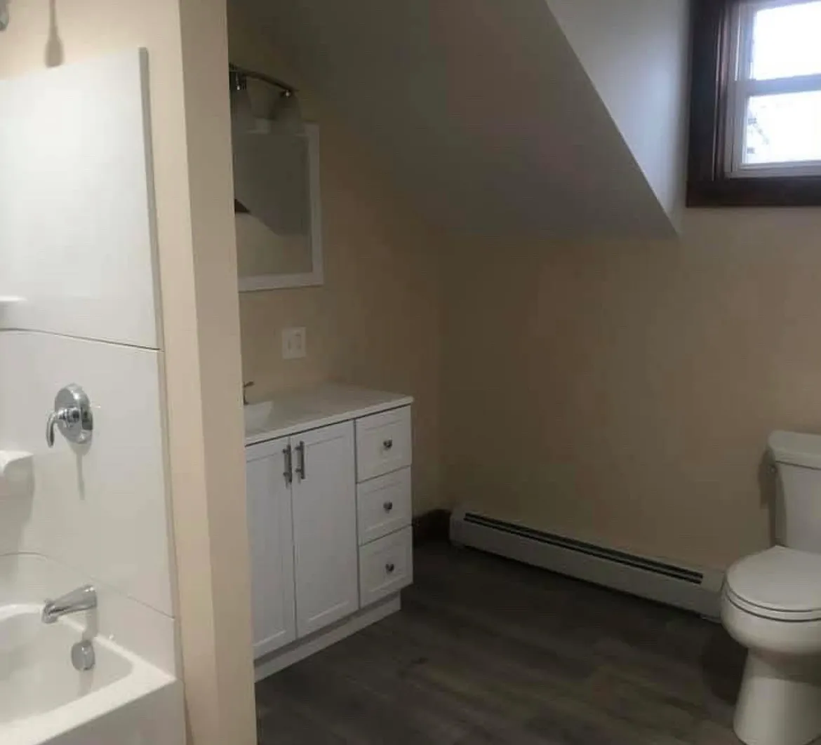2 bed, $1,800 — Photo 4