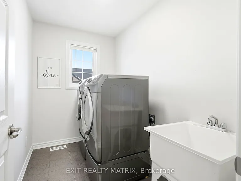 194 Flowing Creek Cir — Photo 18