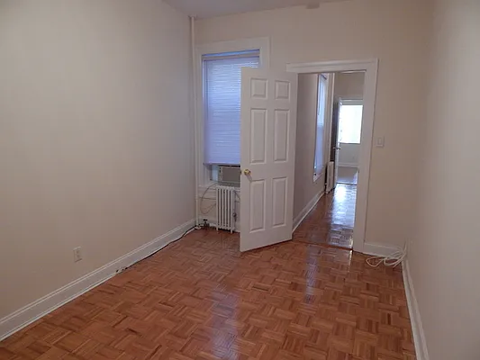 Rented by Capri Jet Realty Corp | media 32