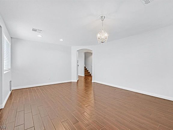 3rd image of 10535 Pueblo Springs St