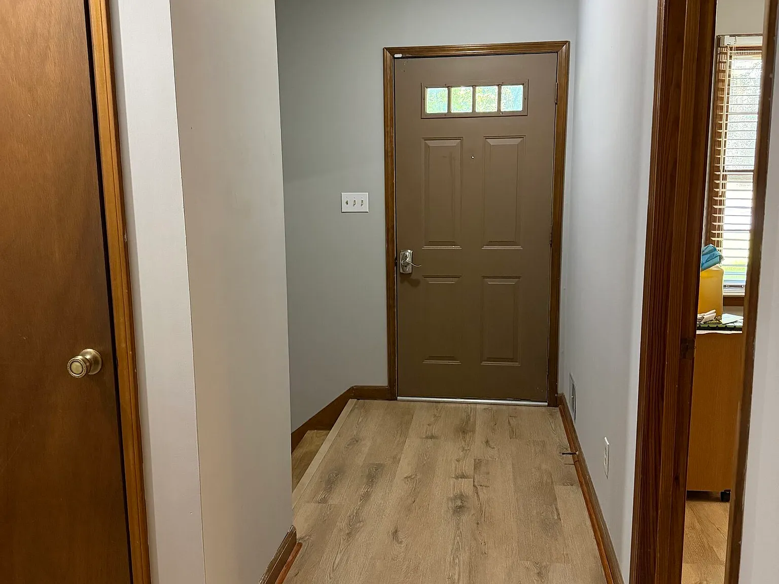 4 bed, 2.5 bath, 3888 sqft, $3,000 — Photo 3