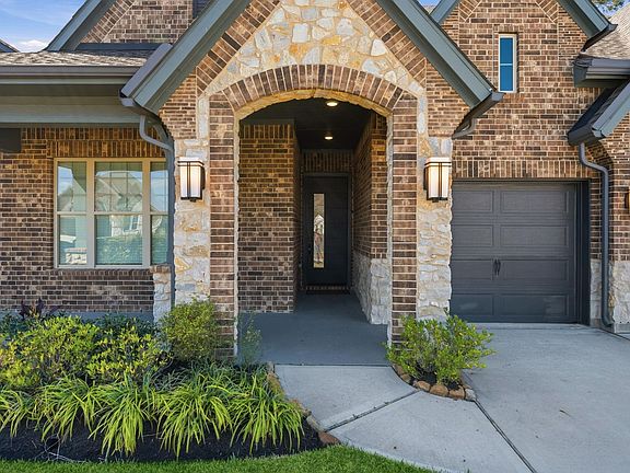 3rd image of 2908 Aspen Point Ct