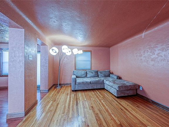 5th image of 93 Pennsylvania Blvd