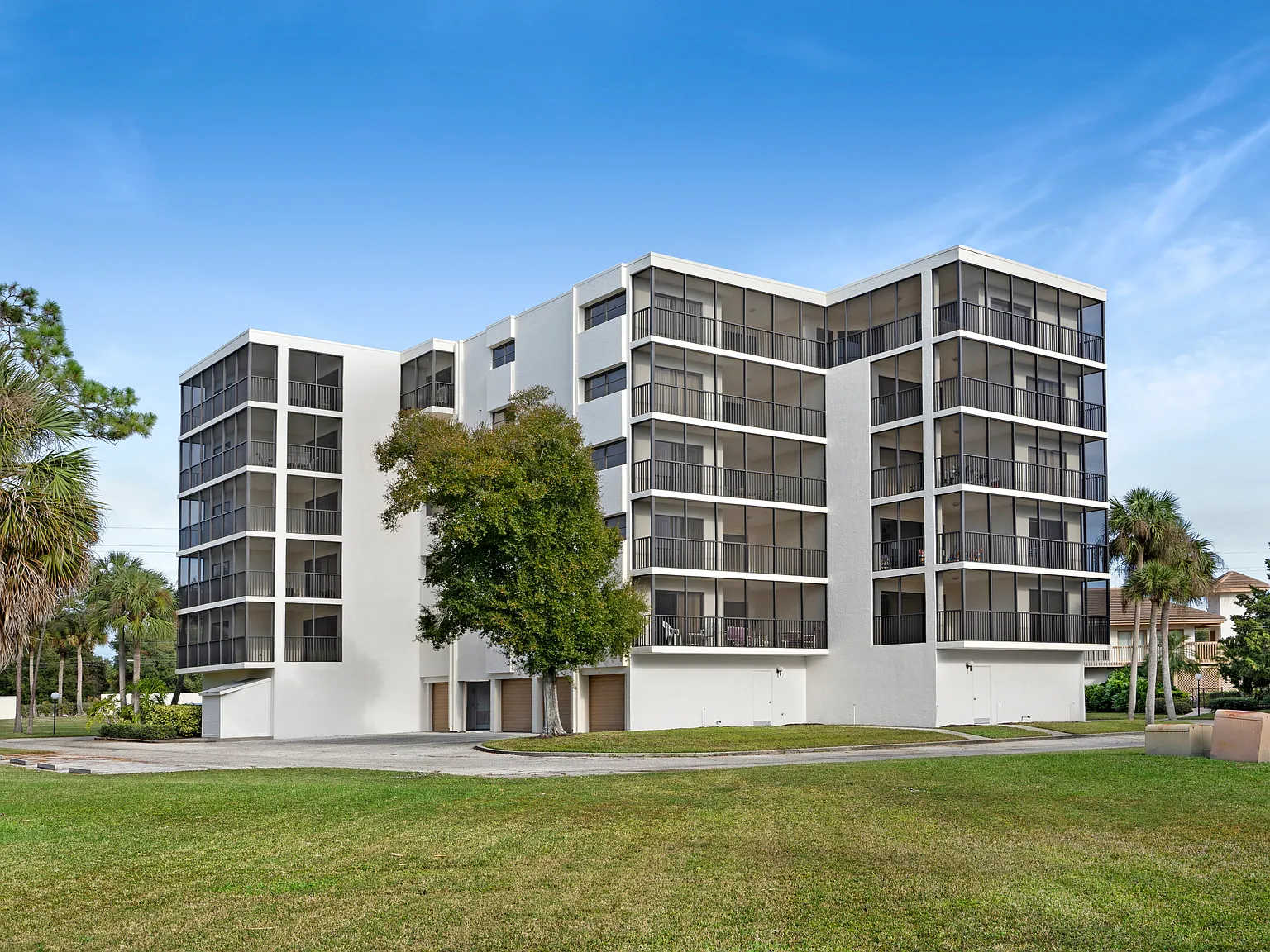 Residences at Blackburn Bay — Photo 4