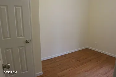 Rented by Sterea Agency