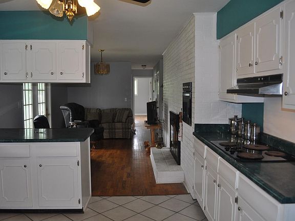 4th image of 101 Lee Dr