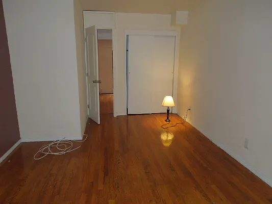 Rented by Fleet Realty | media 28