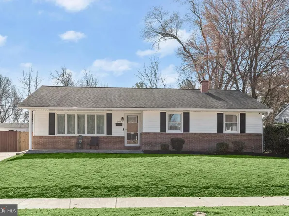 388 Fleagle Rd, Glen Burnie, MD 21061