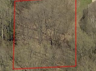 2001 Woodland Estates Dr, Elkhart, IN 46514