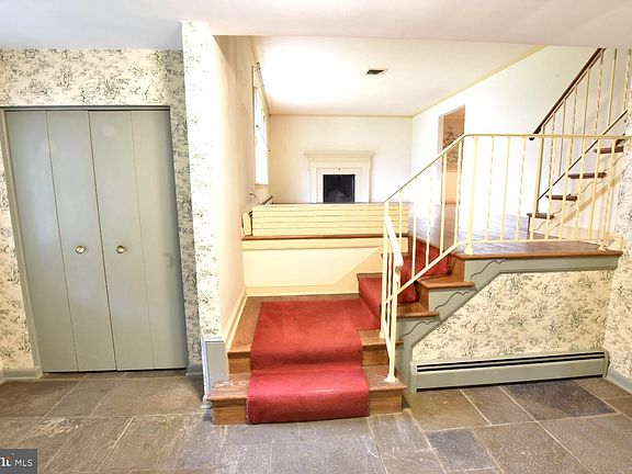 5th image of 4413 Tarpon Ln