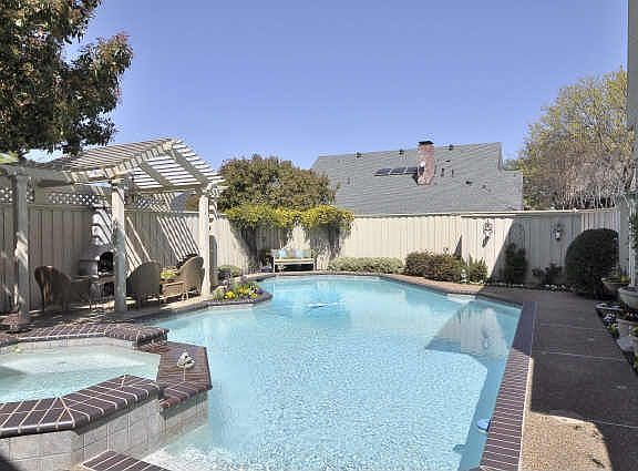 2nd image of 5715 Moss Creek Ct
