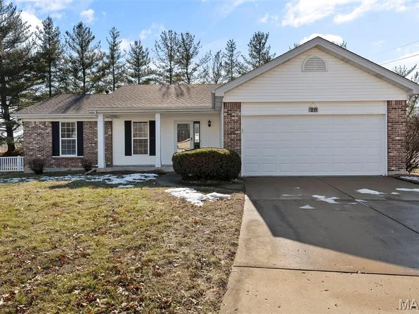 20 White Chapel Ct, O'Fallon, MO 63368