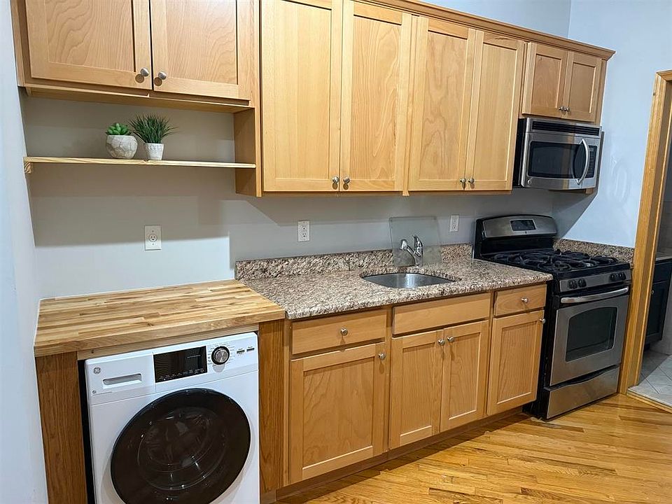 1st image of 402 Grand St Unit 401