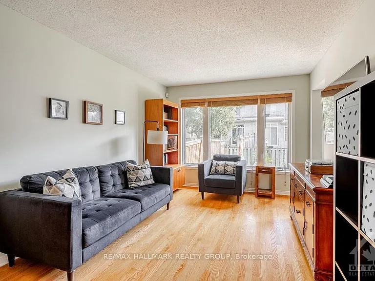 13 Upney Dr — Photo 6