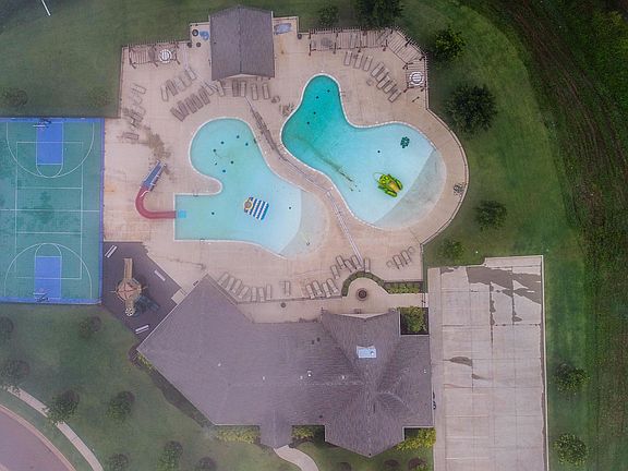 5th image of 3104 NW 184th Ter