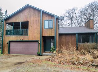 8447 Pinecross Ln, Ann Arbor, MI 48103