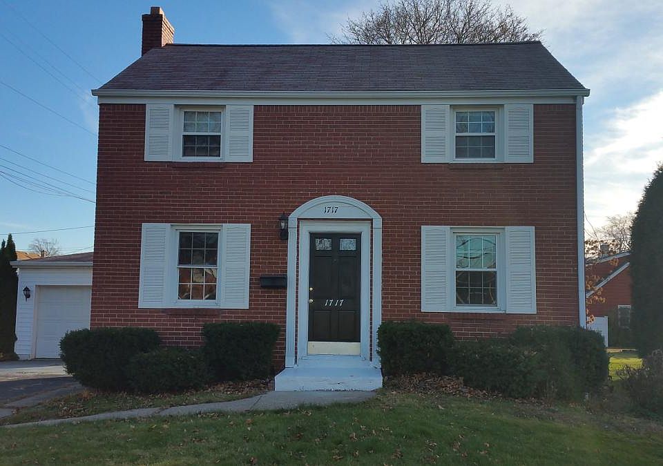 1st image of 1717 W 32nd St