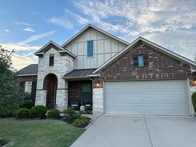 2809 Sixpence Ln — Photo 1